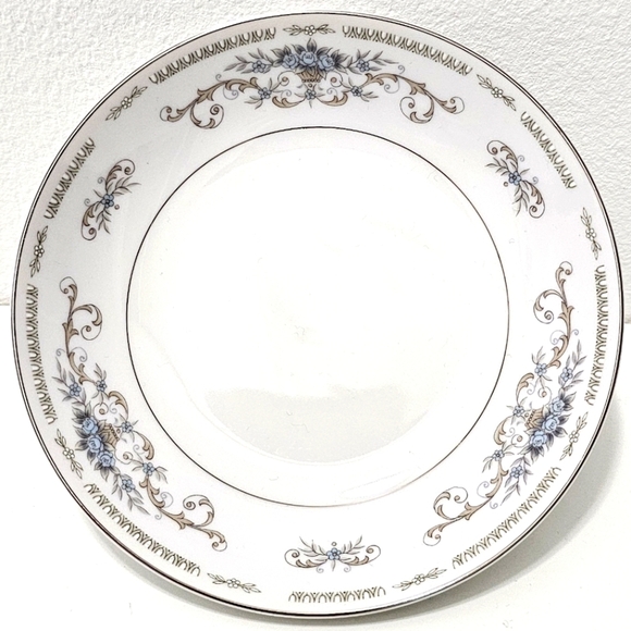 Diane by Fine China of Japan Blue Flower Scrolls Dessert / Fruit Sauce Bowl - Picture 1 of 10